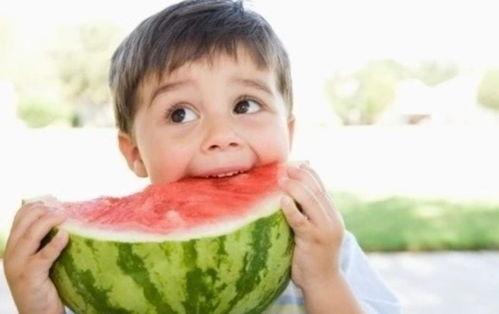 痛经音乐娱乐吃瓜酱,缓解疼痛的趣味疗法